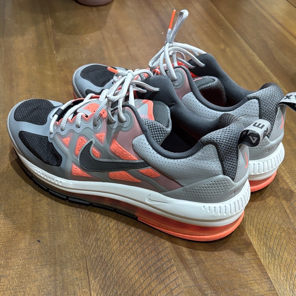 Nike air Max Black and Coral Running Shoes